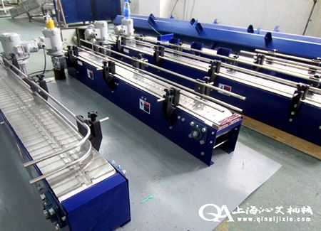 不銹鋼鏈板輸送機(jī) 不銹鋼鏈板輸送機(jī)